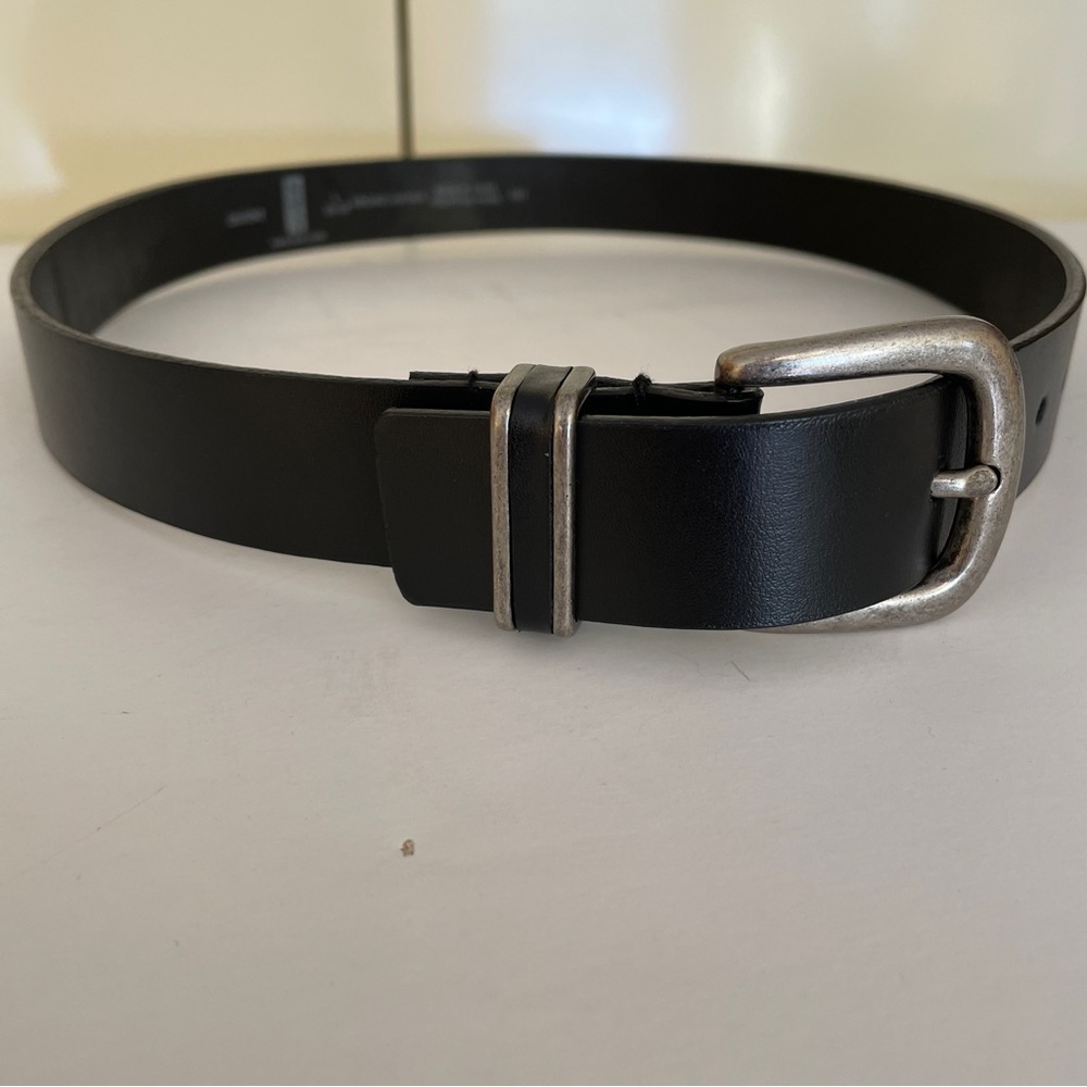 Levi's Belt Boy's Large 30-32 Bonded Black Leather Metal Buckle 12LV0242